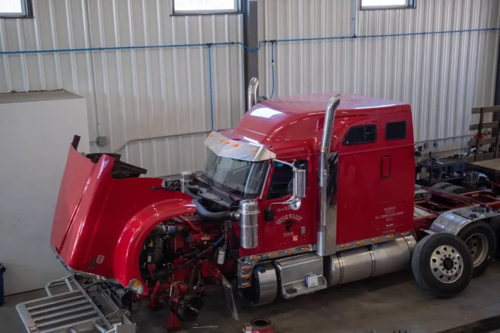 What-Is-The-Difference-Between-Truck-Engine-Overhaul-And-Rebuild